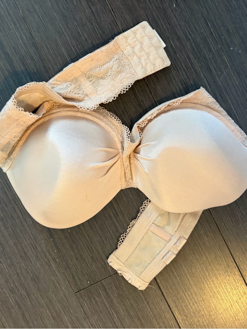 Deesse Lingerie Strapless Push-Up Bra in Nude Beige with Lace Back